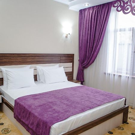 Luxury House Hotel Simkent Kültér fotó