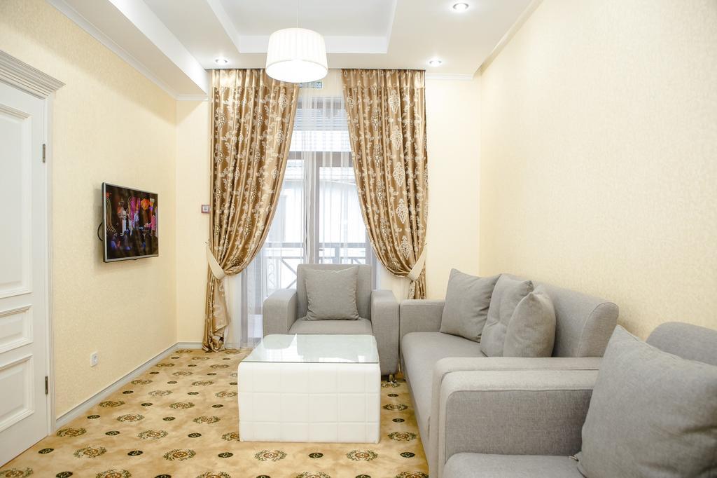 Luxury House Hotel Simkent Kültér fotó