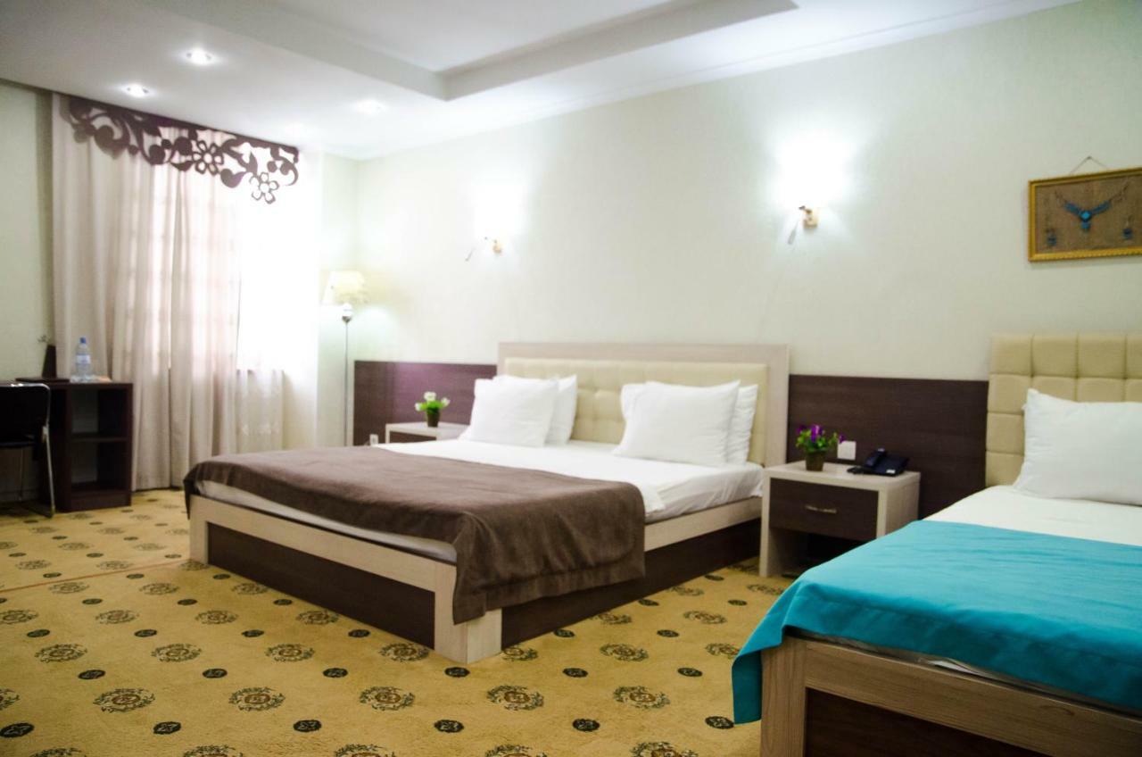 Luxury House Hotel Simkent Kültér fotó