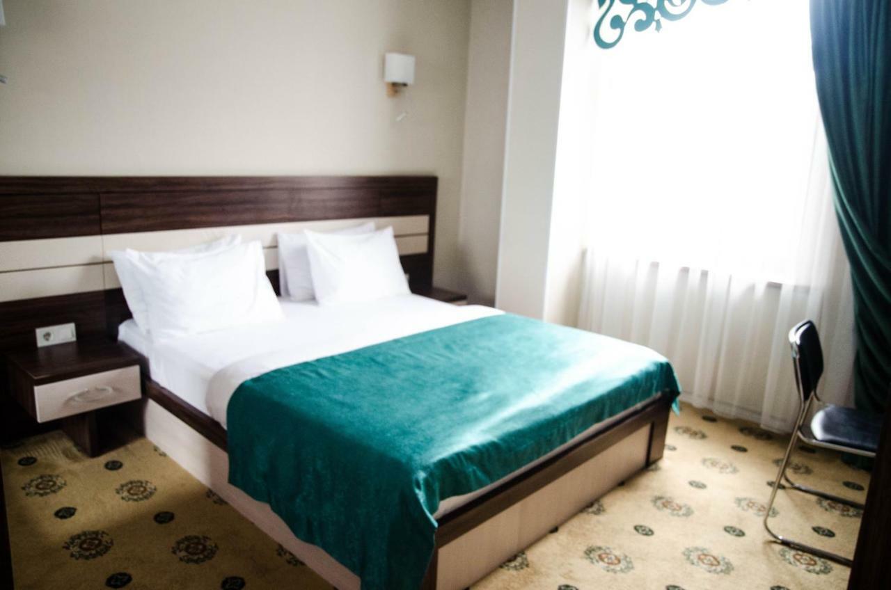 Luxury House Hotel Simkent Kültér fotó