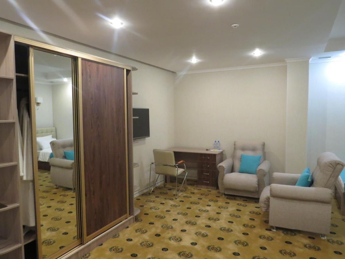 Luxury House Hotel Simkent Kültér fotó