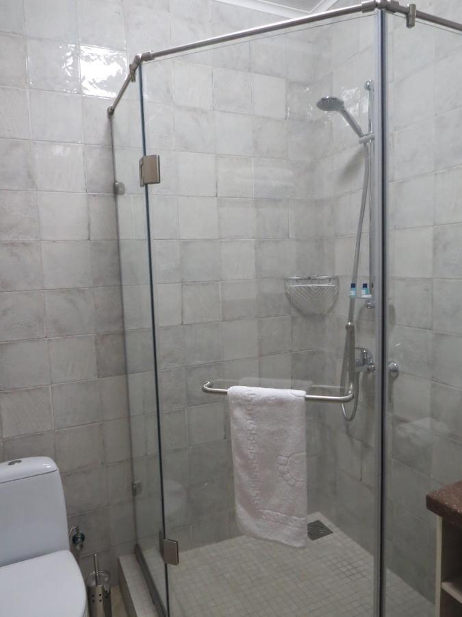 Luxury House Hotel Simkent Kültér fotó
